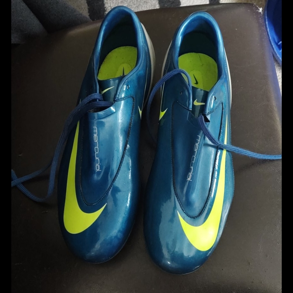 Adidas Copa Mundial Football/Soccer Cleat